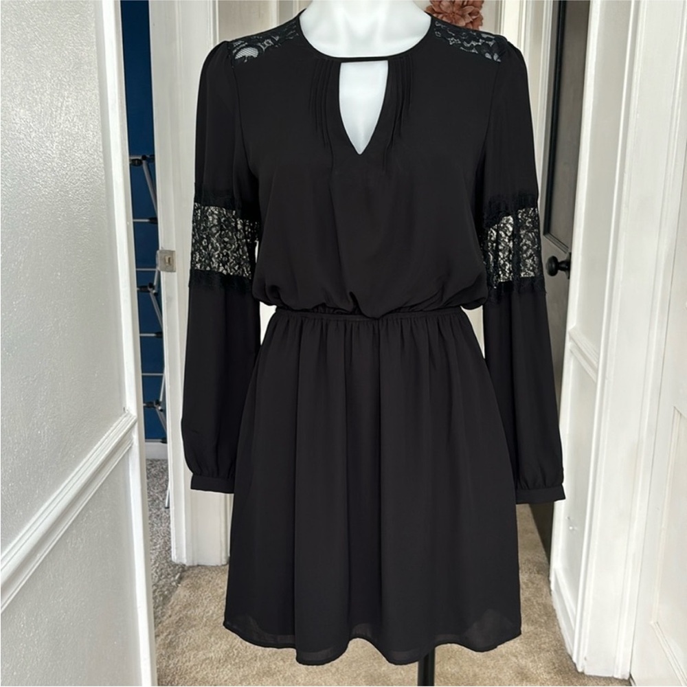 Express Black Lace Long Sleeve Dress